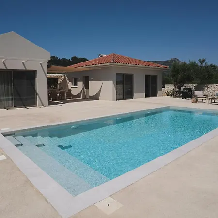 Alkinari Villa, By Tk Premium 别墅 *