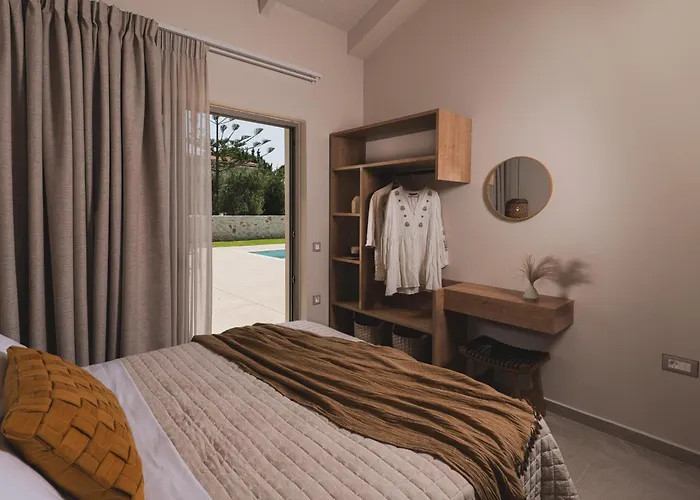 Alkinari Villa, By Tk Premium Villa *